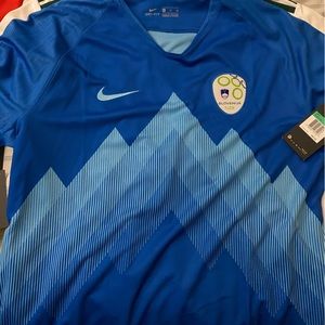 size XL slovenia away soccer jersey! NWT!